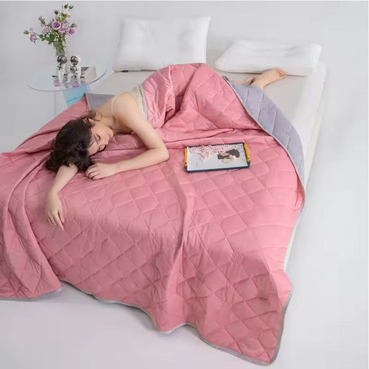 Cooling Blanket – Soft, Breathable, Lightweight Summer Quilt