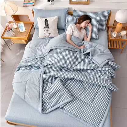 Lightweight Summer Cooling Blanket – Soft, Washable Comforter for Adults & Kids